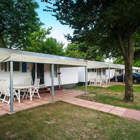 Villa Al Mare Camping - 4 Stelle คาวัลลิโน-เตรปอร์ติ ภายนอก รูปภาพ