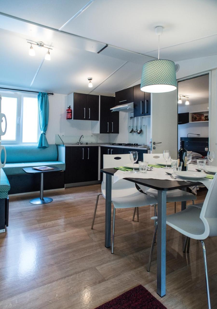 Villa Al Mare Camping - 4 Stelle คาวัลลิโน-เตรปอร์ติ ภายนอก รูปภาพ