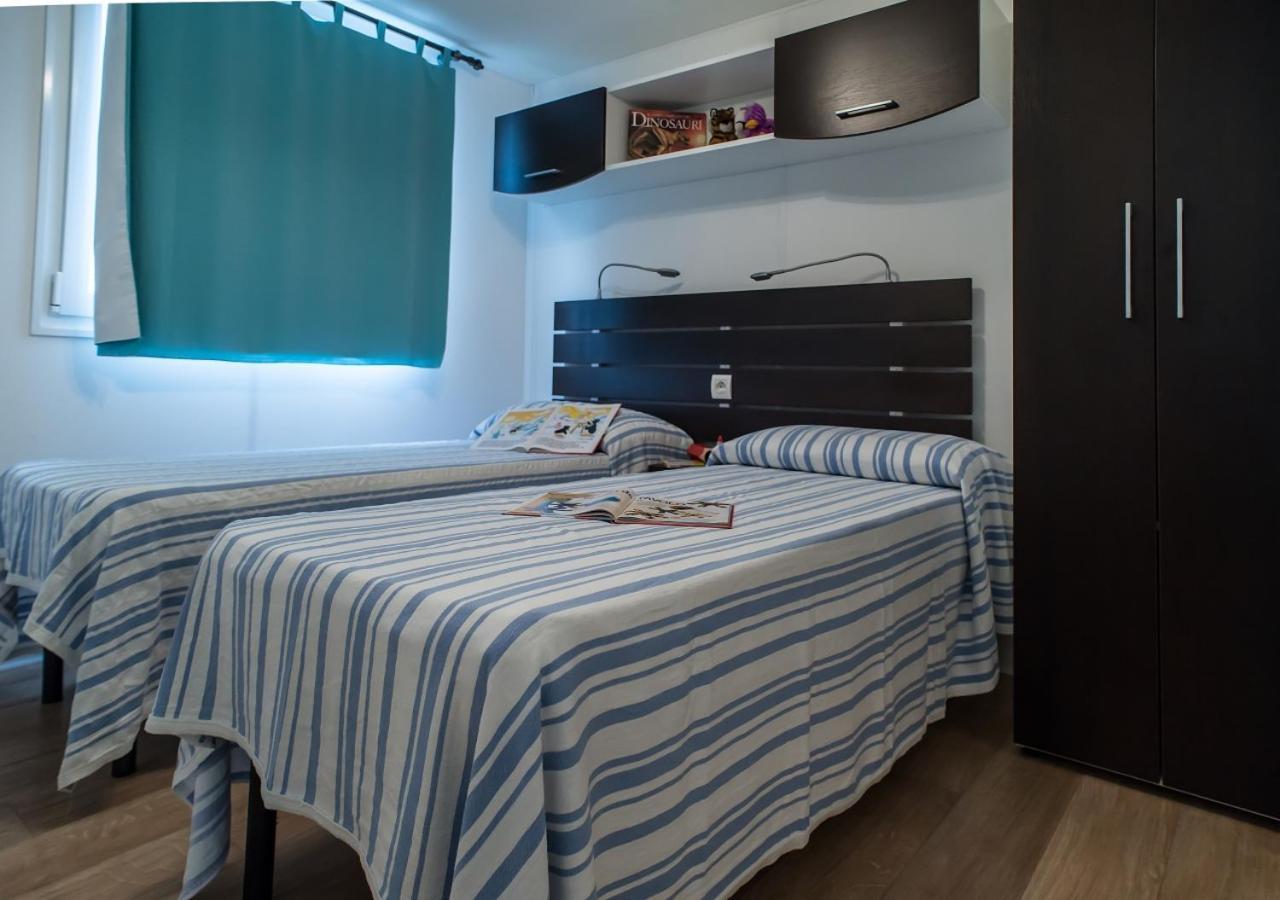 Villa Al Mare Camping - 4 Stelle คาวัลลิโน-เตรปอร์ติ ภายนอก รูปภาพ