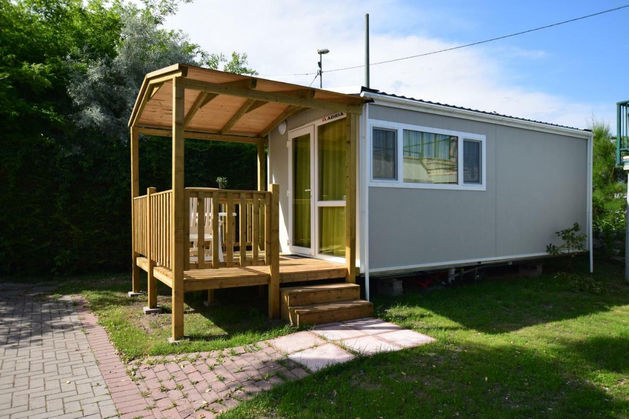 Villa Al Mare Camping - 4 Stelle คาวัลลิโน-เตรปอร์ติ ภายนอก รูปภาพ